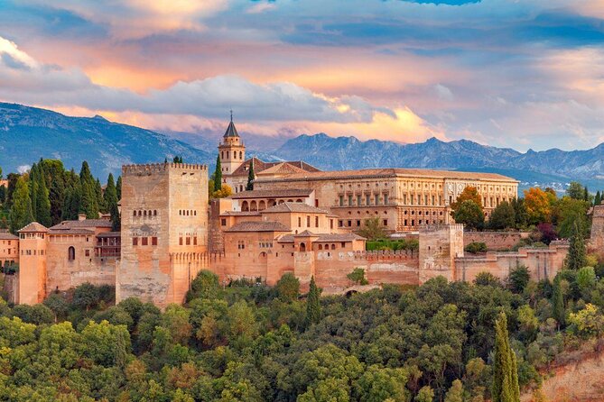 Granada, Visit Alhambra with Nasrid palaces, gardens and Alcazaba - Why this Alhambra visit is worth your afternoon