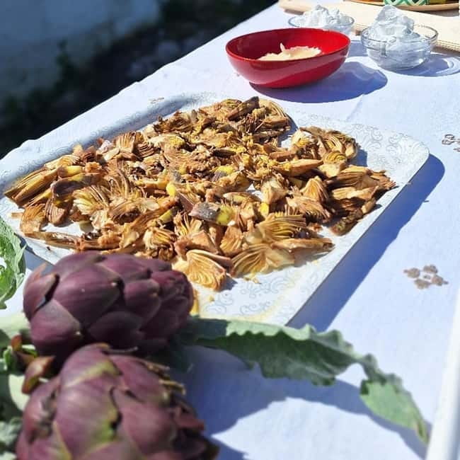 Guided visit to the Medieval Gardens of Ostuni - Learning to recognize and harvest local vegetables