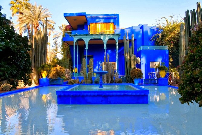 Half-Day Private Tour to Marrakech Gardens with Hotel Pickup - Jardin Majorelle in one colorful hour