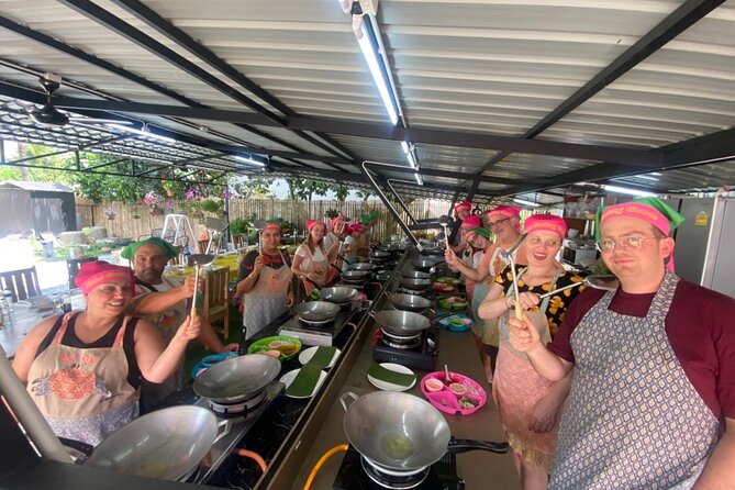 Half day Thai cooking Class + Market tour+Garden tour - Small details that can affect your decision