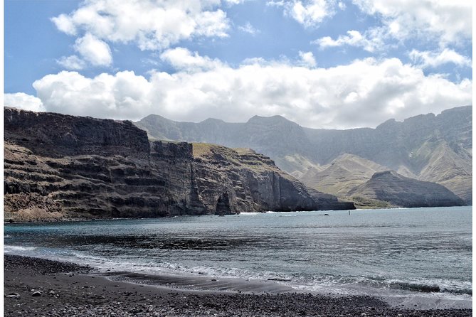 Half day to Bandama Caldera, Botanical experience & Wine-Tasting - Is $210.27 a fair price?