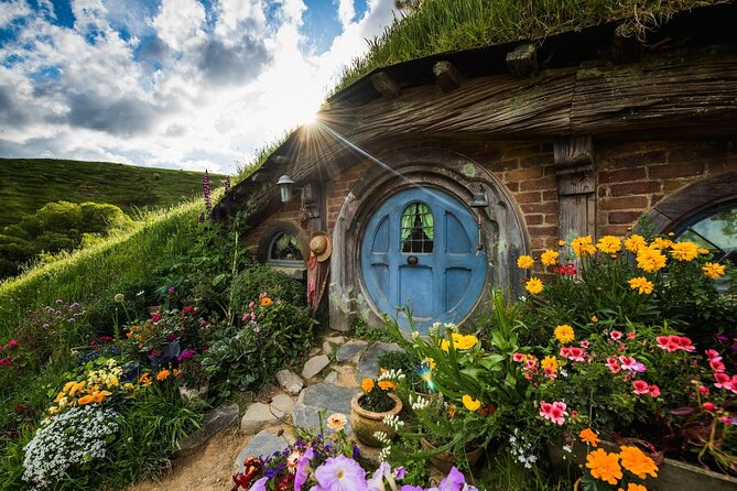 Hobbiton Movie Set and Hamilton Gardens Small Group-from Auckland - Key points to know before booking