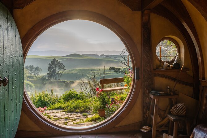 Hobbiton Movie Set and Hamilton Gardens Small Group-from Auckland - Leaving Auckland Central for the Waikato