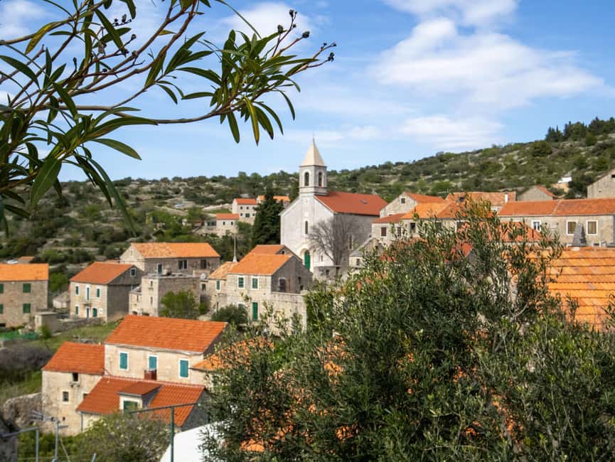 Hvar: Lavender Fields, Honey, and Local Product Tasting - Returning toward Hvar and the fortress view
