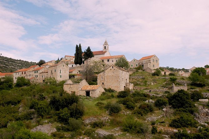 Hvar Lavender Tour - Malo Grablje, where time seems to have paused
