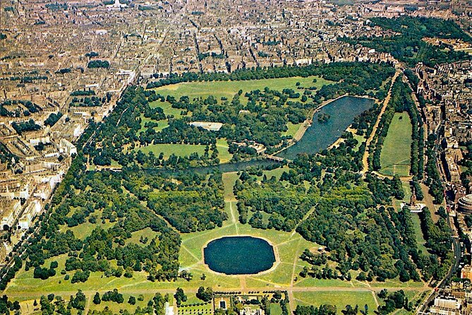 Hyde Park and Kensington Gardens: A Self-Guided Audio Tour - Serpentine Lake and the water route