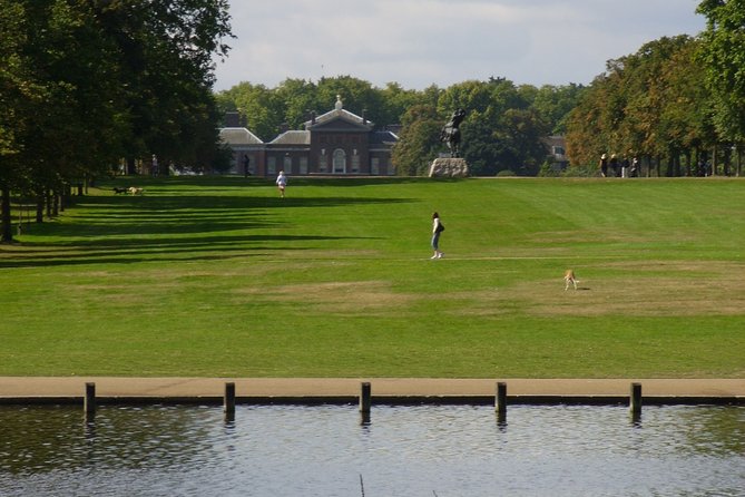 Hyde Park and Kensington Gardens: A Self-Guided Audio Tour - Queen Caroline’s Temple and Budge’s Walk