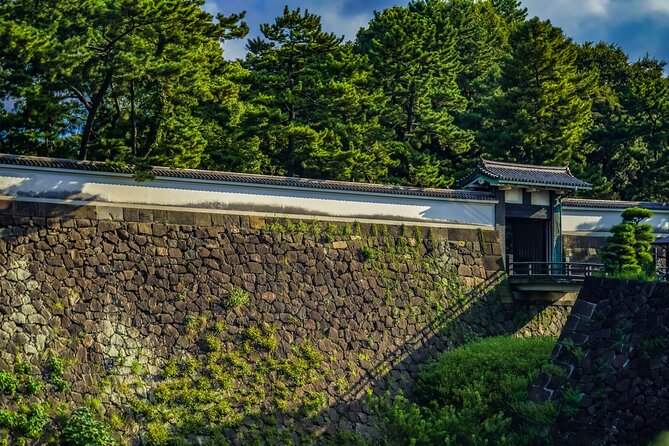 Imperial Palace East Garden and Edo Castle Walking Tour in Tokyo - Plan your day around the full duration