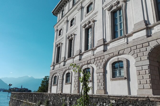Isola Bella's palace and gardens with a private local guide - Walking through Isola Bella’s Italianate gardens