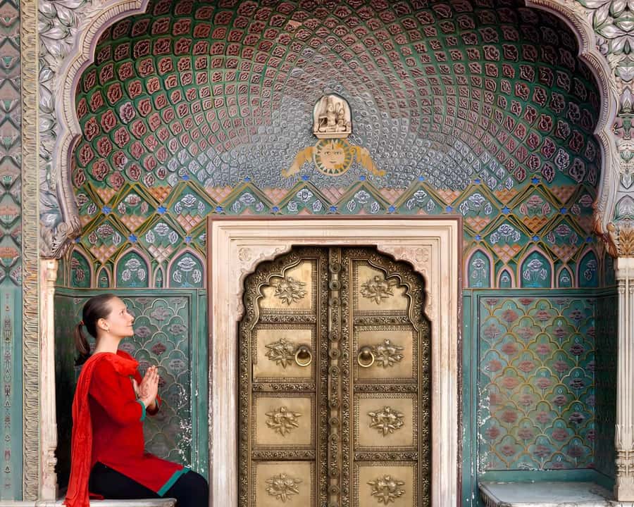 Jaipur: Half-Day or Full-Day Tour with Flower Market - Royal Gator Tumba and Jaipur’s Kachwaha rulers