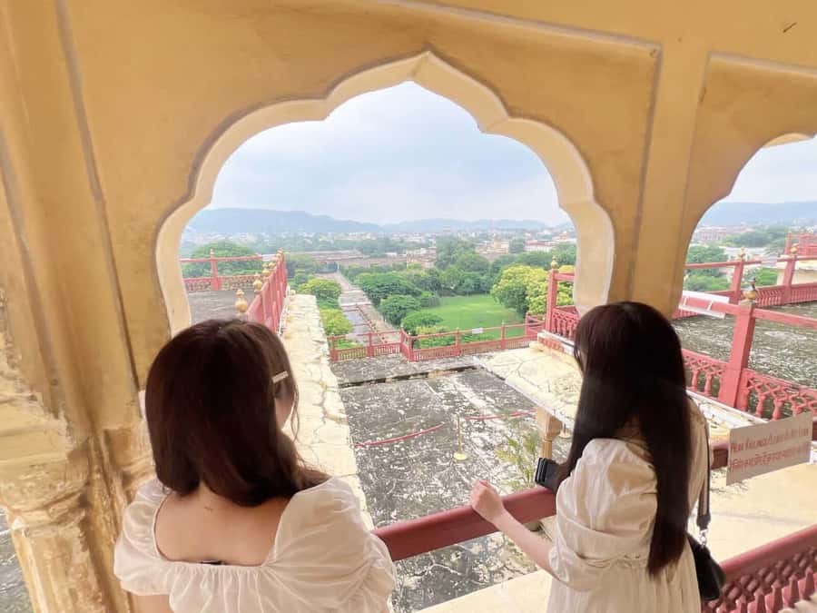 Jaipur: Half-Day or Full-Day Tour with Flower Market - Drivers, guides, and the level of service