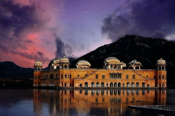 Jaipur Half-Day Tour with Flower Market by Tuk-Tuk or Car - Amer: two hours around Jaipur’s historic town