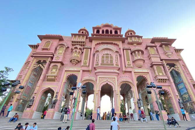 Jaipur: Shopping Tour with Blue Poetry & Printing Workshop & Rugs - Rug Weaving, Knot Counts, and the Shopping Finish