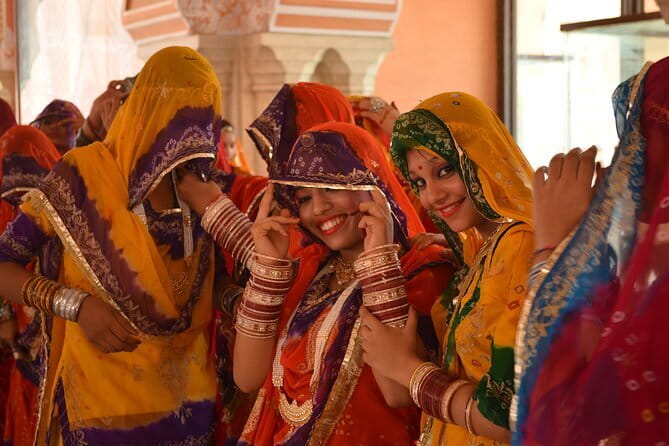 Jaipur Tour with Monkey Temple and Block Print Experience - Royal Gaitor gives the route a quieter pause