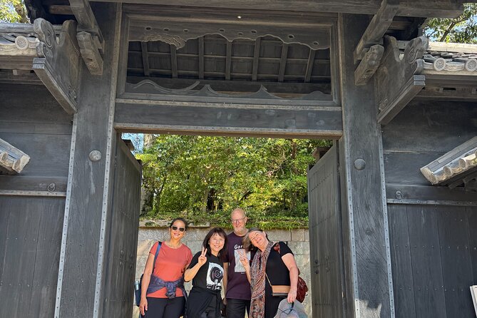 Kagoshima Gardens & Shrines — Local Bus Guided Tour (Small-Group) - What the guide adds to the experience