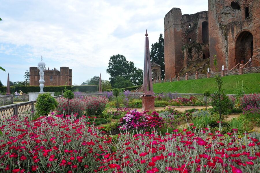 Kenilworth Castle and Elizabethan Garden Entry Ticket - Follow the story of Elizabeth I and Robert Dudley
