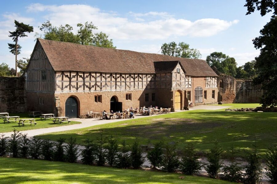 Kenilworth Castle and Elizabethan Garden Entry Ticket - See Kenilworth’s 900 years in the Tudor stables