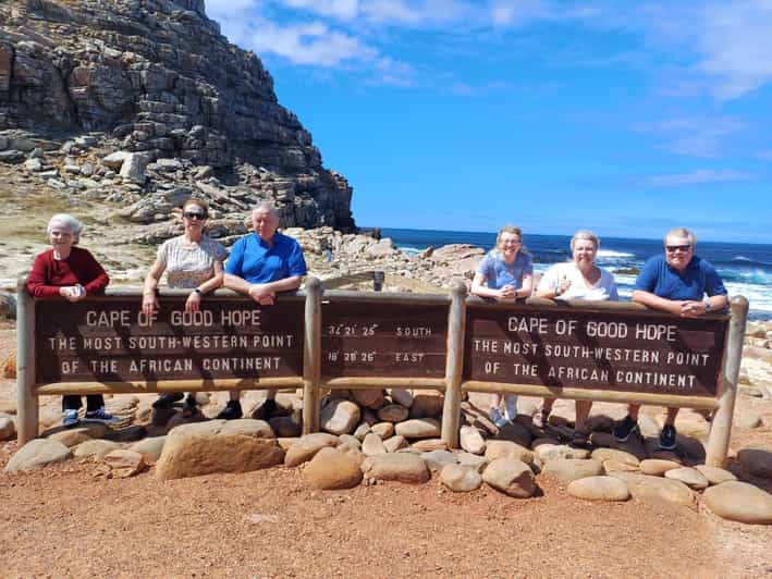 Kirstenbosch Garden, Bo-Kaap-Penguins & Cape Peninsula Tour - Starting in central Cape Town at 8:00am