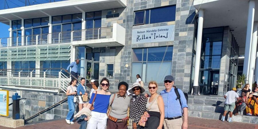 Kirstenbosch Garden, Bo-Kaap-Penguins & Cape Peninsula Tour - Simon’s Town and the story of Just Nuisance