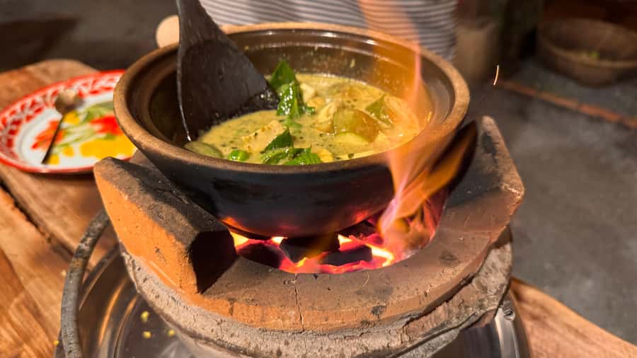 Koh Samui: Evening Thai Cooking Class with Organic Garden - A garden tour before the cooking starts