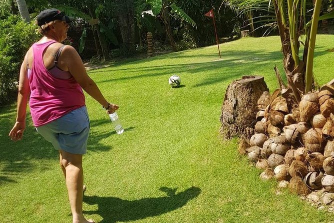 Koh Samui Footgolf & Botanical Gardens - Heat, clothing, shoes, and comfort