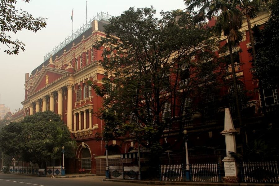 Kolkata: Half-Day Morning Tour w/ Flower Market - St. Paul Cathedral Church and the final landmark