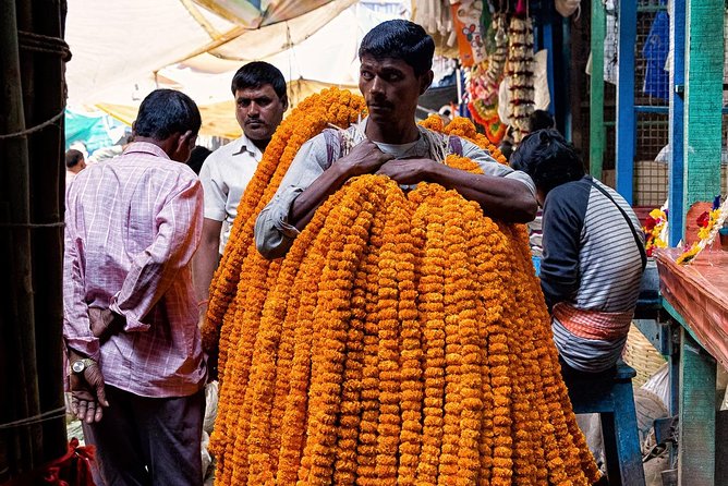 Kolkata's Flower Market - Hooghly's Flower Fest Tour - Chai, snacks, and the practical value of $39.89