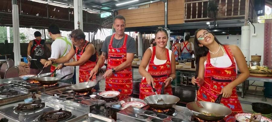 Krabi: Authentic Thai Cooking Class+Thai Herbs Garden Tour - Who should book this cooking class?