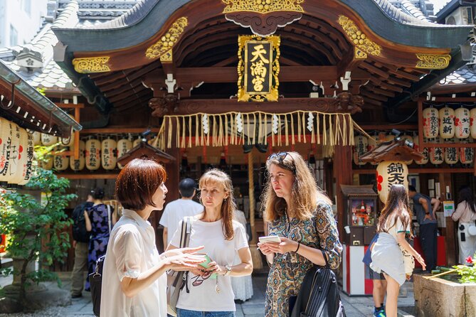 Kyoto Hidden Treasures: Special Temple & Garden Access Tour - Haradanien, a private garden with spring impact