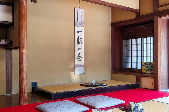 Kyoto Kiyomizu Tea Ceremony with Scenic Garden Views - Small-group attention and English explanations