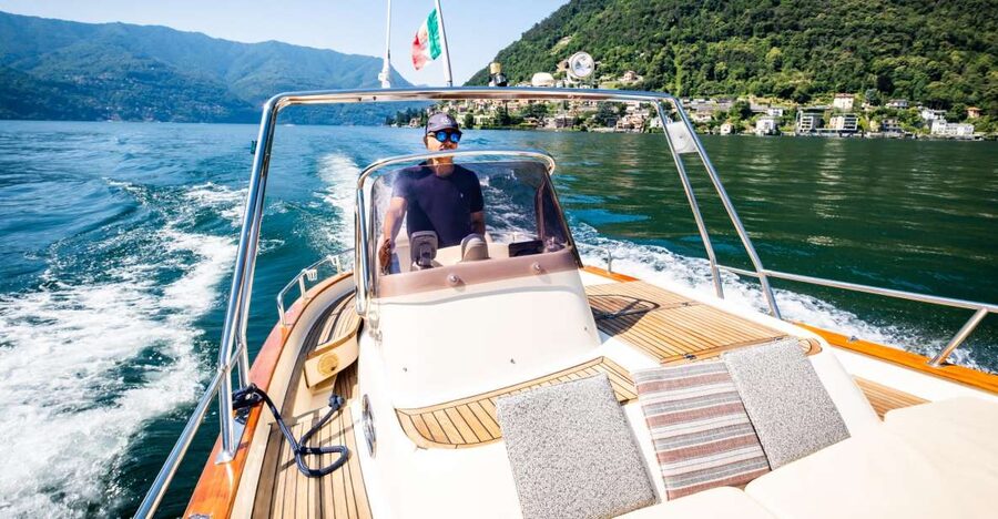 Lake Como: Villas & Gardens SpeedBoat Private Tour - Why a private boat makes sense on Lake Como