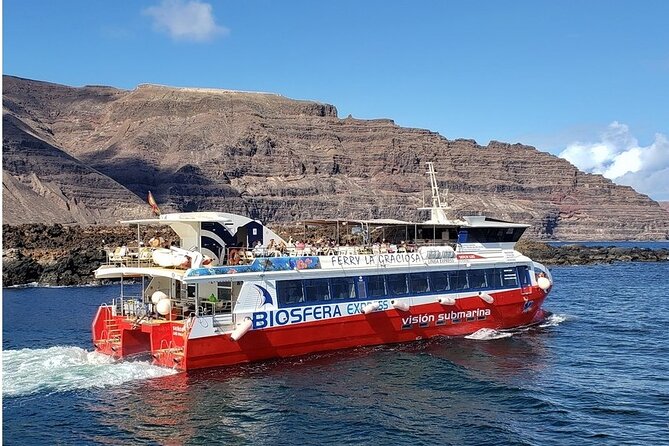 Lanzarote Tour: Lagomar Museum, Cactus Garden & La Graciosa - Who should book this experience?
