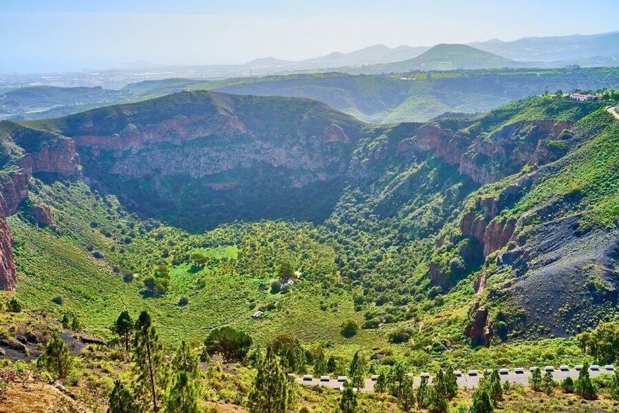 Las Palmas, Botanical Gardens and Bandama Volcano Tour - Guide, group size, and pace