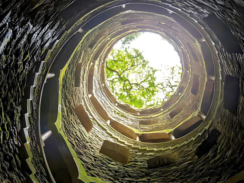 Lisbon: Sintra, Quinta Regaleira, Pena Gardens, Cascais Trip - Central Sintra gives you one hour to eat and wander