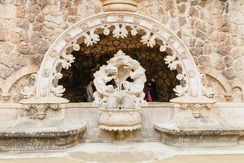 Lisbon: Sintra Tour with Optional Regaleira & Pena Gardens - Lunch in Sintra and the timing question