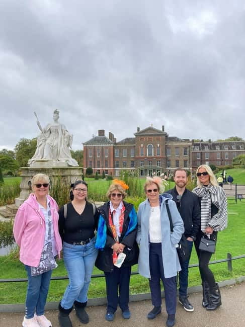 London: VIP Kensington Palace Gardens Tour & Royal High Tea - Walking through Kensington Gardens and the Cradle Walk