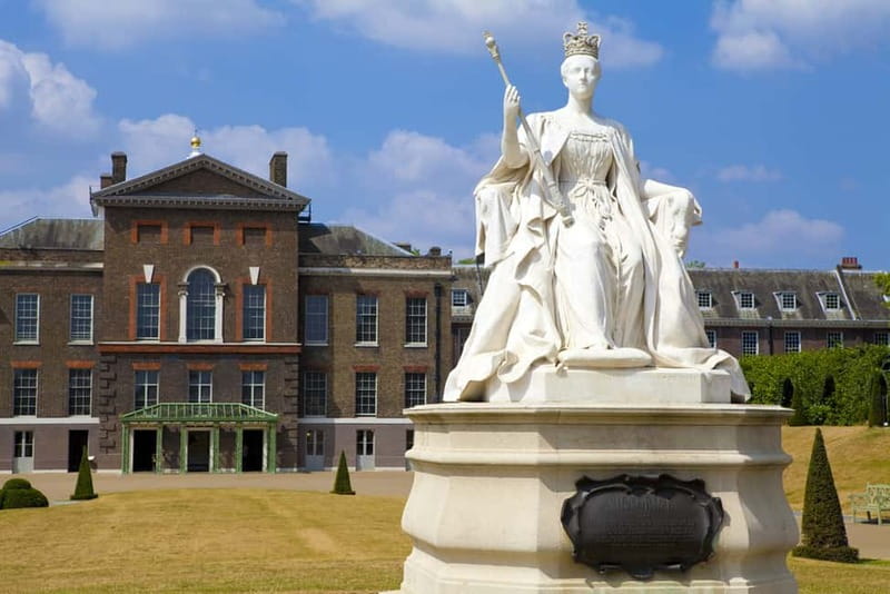London: VIP Kensington Palace Gardens Tour & Royal High Tea - Afternoon tea at the Orangery