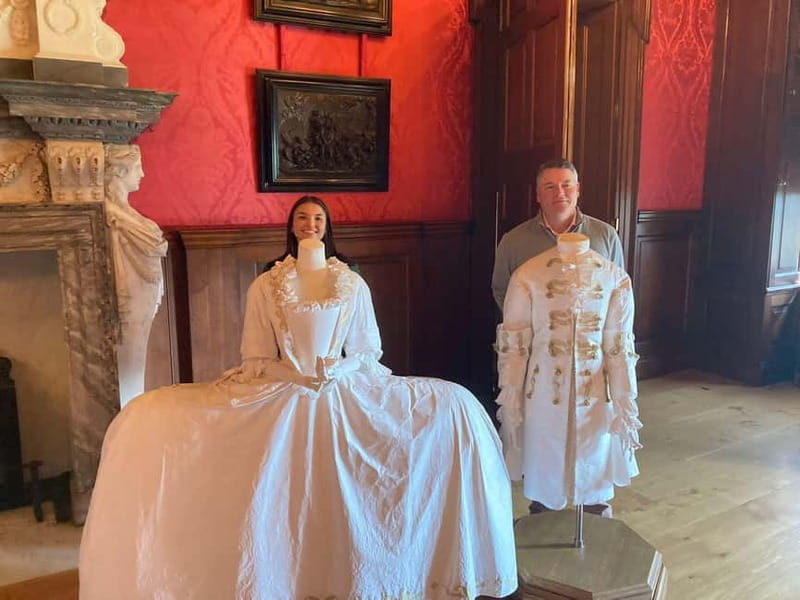 London: VIP Kensington Palace Gardens Tour & Royal High Tea - Choosing between the two tour options
