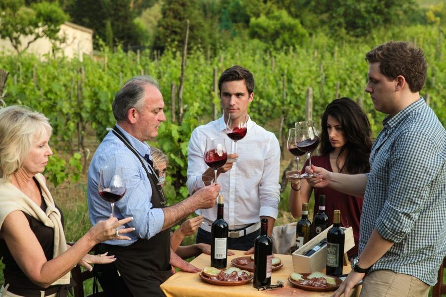 Lunch in the garden and Wine Tasting - Who will enjoy this experience most