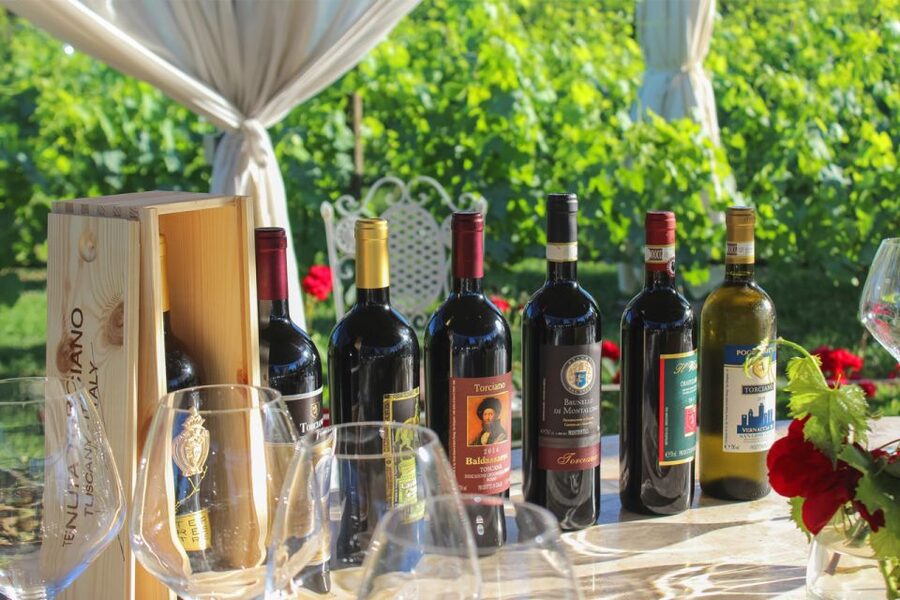 Lunch in the garden and Wine Tasting - A Tuscan lunch served in the garden