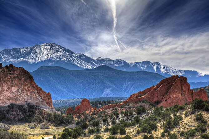 Luxury Private Van to Pikes Peak Garden of Gods - Riding up Pikes Peak to the summit
