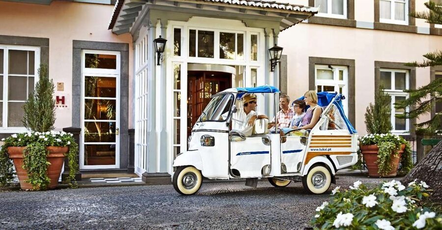 Madeira: Botanical Garden in a Tuk-Tuk Tour - The 20-Minute Ride Up From Funchal