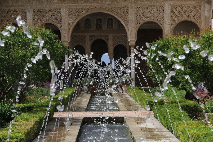 Malaga: Granada Day Trip with Alhambra, Palaces and Gardens - Choosing your Malaga pickup point