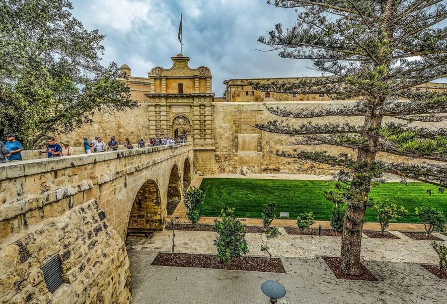 Malta: Mdina, Dingli Cliffs and San Anton Botanical Gardens - Entering Mdina, Malta’s Silent City