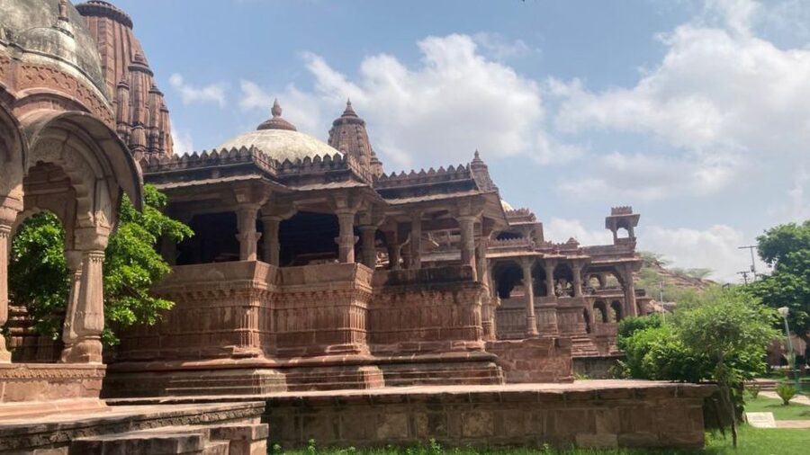 Mandore Garden Guided tour - Exploring Mandore Garden in 105 minutes