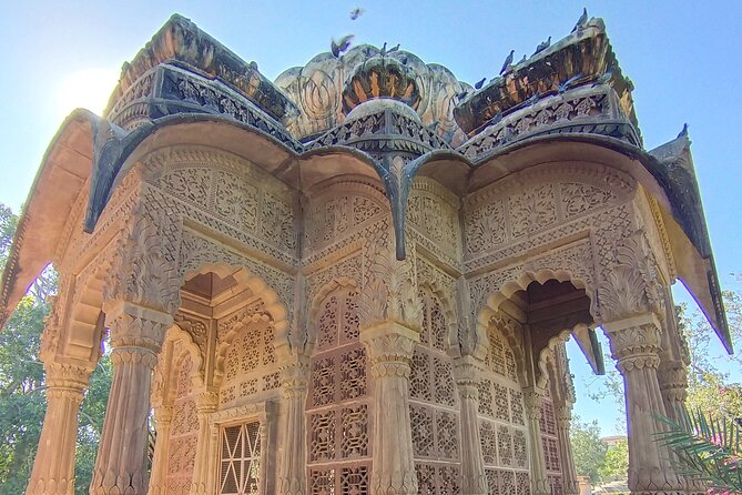 Mandore Garden Walking Tour - Walking through the old capital