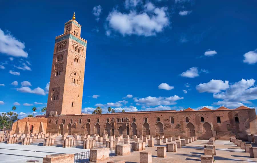 Marrakech: Bahia Palace, Madrasa Ben Youssef & Secret Garden - Walking the Medina and working souks