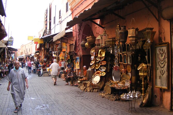 Marrakech: Ben Youssef Madrassa, Secret Garden and Medina Tour - Why this four-hour route works