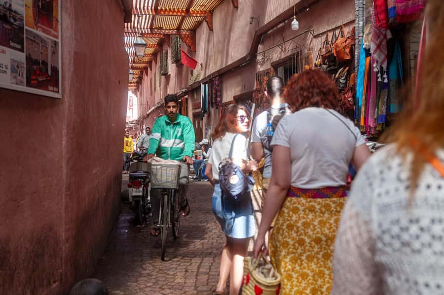 Marrakech: Medina, Souks, Artisans Guided Tour with Mint Tea - Rahba Lakdima and the Spice Square