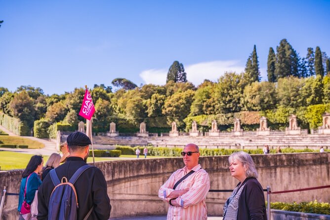 Medici Treasures: Pitti Palace & Boboli Gardens Small Group Tour - What the small group and headphones add